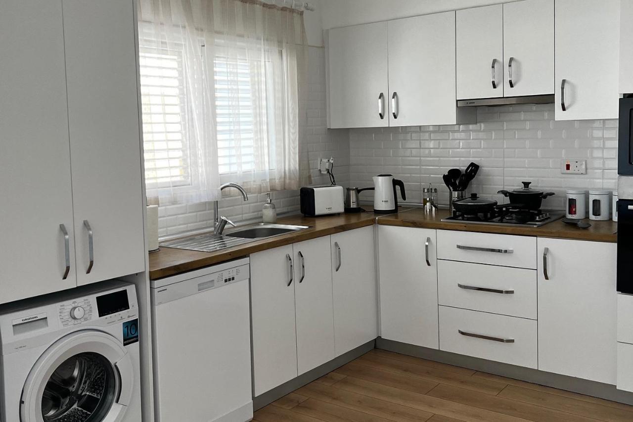 Stylish 3 Bedroom Apartment In Kyrenia  Exteriér fotografie